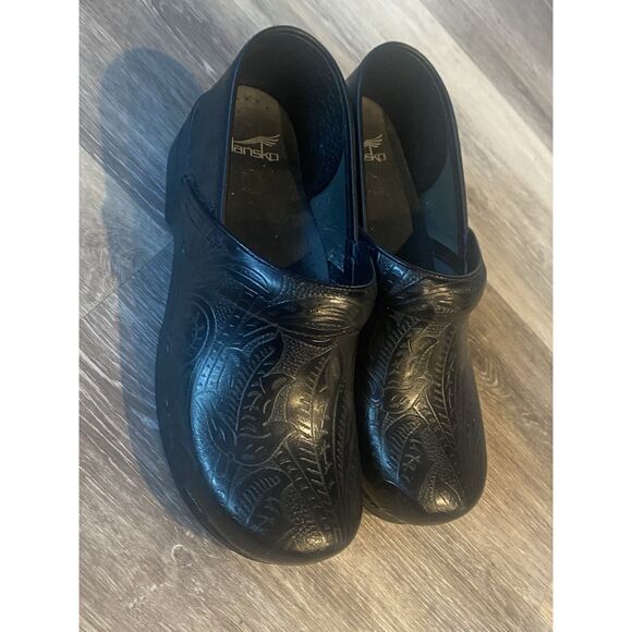 DANSKO Professional Silver/Black Floral Leather Clogs Size EU 42 US 9 - Picture 2 of 11